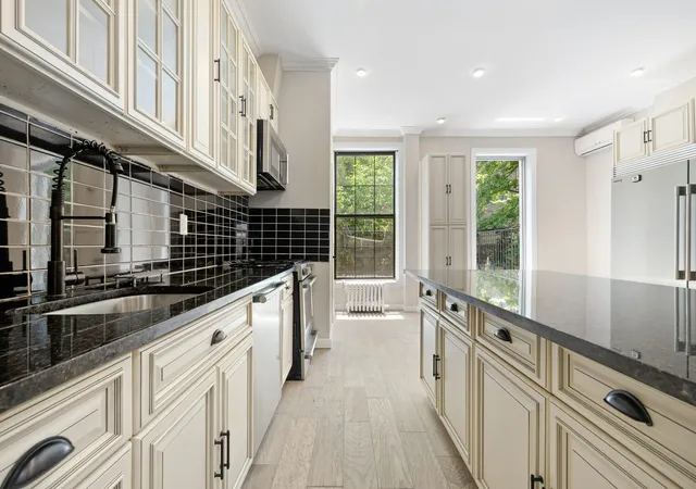 3rd image of 286 Clifton Pl, New York City, NY 11216 | MLS# RLS20098371