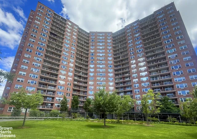 1st image of 5900 Arlington Ave #4B, Bronx, NY 10471 | MLS# RLS20098445