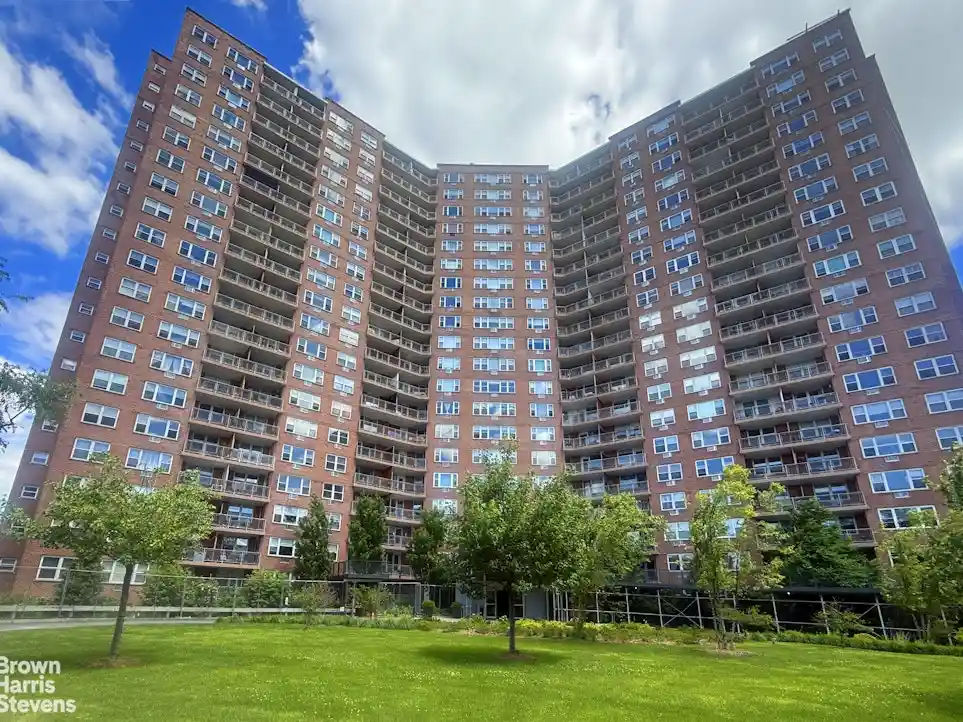 5900 Arlington Ave, 5900 Arlington Ave, New York, NY 10471