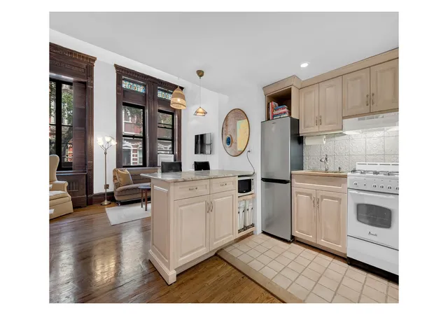 Photo 2 of Sale Pending at 128 W 78th Street #2A, New York City, NY 10024 | MLS# RLS20098608 | Listing updated on 2026-07-29