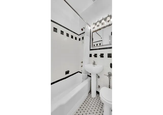 Photo 3 of Sale Pending at 128 W 78th Street #2A, New York City, NY 10024 | MLS# RLS20098608 | Listing updated on 2026-07-29