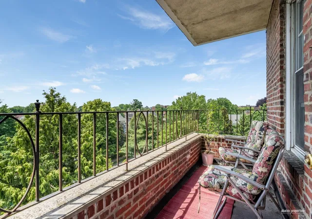 Photo 3 of Sale Pending at 1409 Albemarle Rd #5B, Brooklyn, NY 11226 | MLS# RLS20098619 | Listing updated on 2026-07-21
