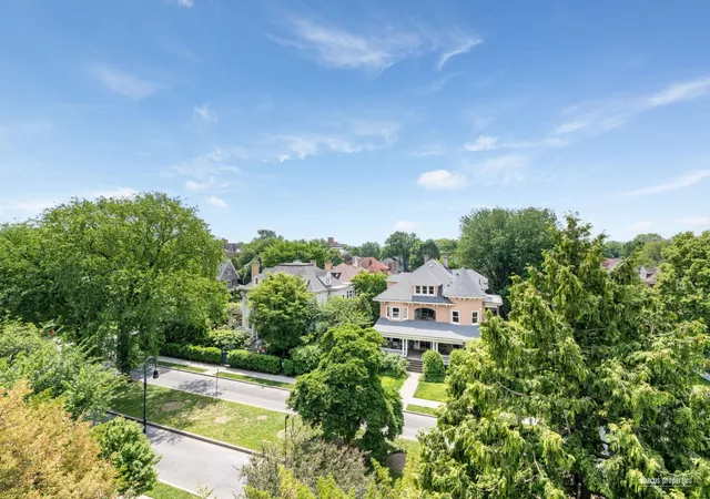 Listing Photo 4 - Condo for sale in building located at 1409 Albemarle Rd, New York City, NY 11226 - Unit #5B