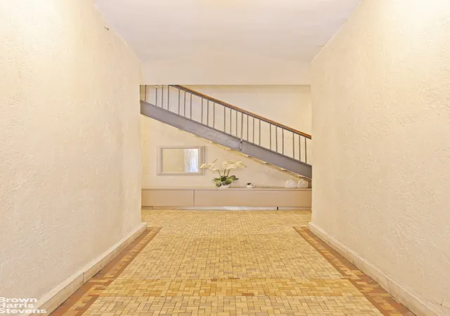 Homes for sale in New York City, NY | 175 E 93rd Street, New York City, NY 10128 | Houzeo