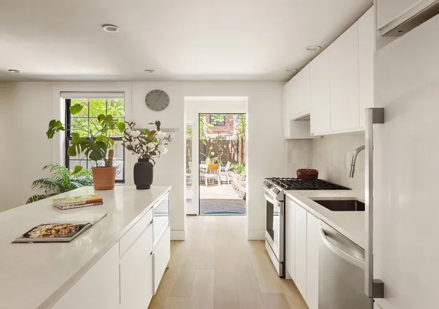 3rd image of 457 Lexington Ave, Brooklyn, NY 11221 | MLS# RLS20098749