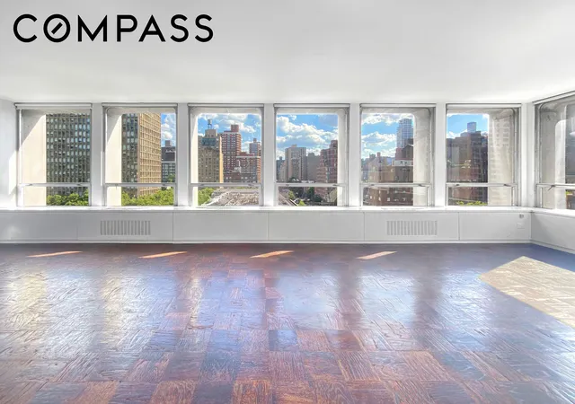 3rd image of 330 E 33Rd St, New York City, NY 10016