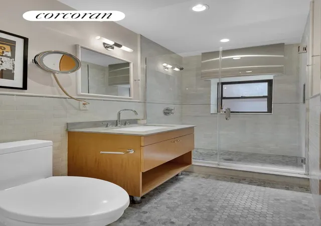 2nd image of 51 W 81St St, New York, NY 10024