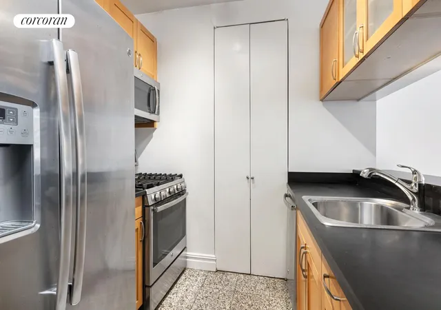 3rd image of 401 E 60Th St #3G, New York City, NY 10065 | MLS# RLS20099010