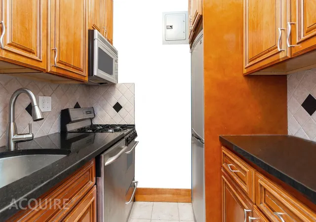 Homes for sale in New York City, NY | 130 Hicks St #2-E, New York City, NY 11201 | MLS# RLS20099016