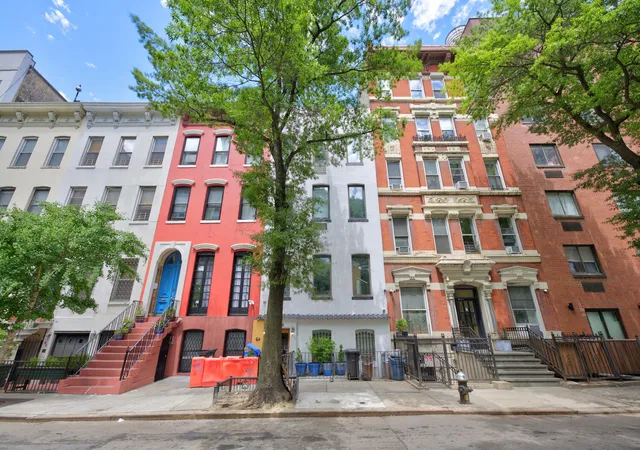 17th image of 437 W 43rd St #1G, New York, NY 10036 | MLS# RLS20099254