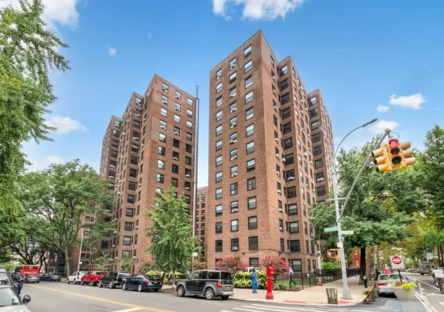 4th image of 201 Clinton Ave #7h, Brooklyn, NY 11205 | MLS# RLS20099288