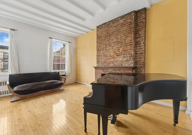 1st image of 162 9th Ave #3A, New York City, NY 10011 | MLS# RLS20099341