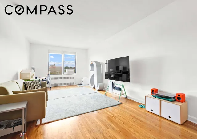 Photo 1 of Sale Pending at 100 Ocean Pkwy #6K, New York City, NY 11218 | MLS# RLS20099536 | Listing updated on 2026-08-04
