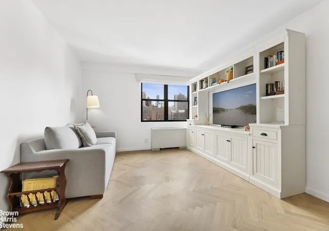 1st image of 201 E 28Th St #15L, New York, NY 10016 | MLS# RLS20099577