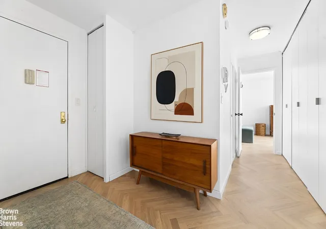 4th image of 201 E 28Th St #15L, New York, NY 10016 | MLS# RLS20099577