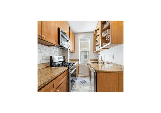 2nd image of 811 Walton Ave #D5, Bronx, NY 10451 | MLS# RLS20099597