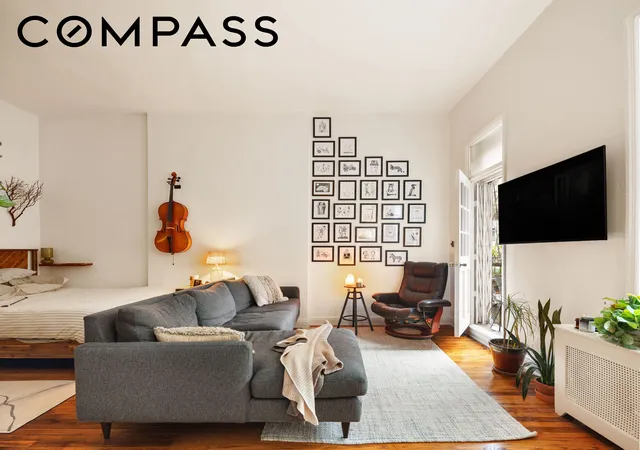 2nd image of 322 W 104th St, New York, NY 10025 | MLS# RLS20096601