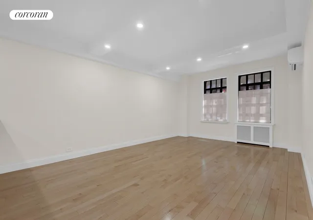 Photo 2 of Condo for sale at 17 W 67th Street #1DS, New York, NY 10023 | MLS# RLS20099674 | Listing updated on 2026-07-22