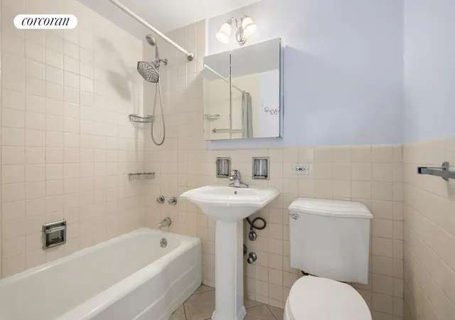 2nd image of 205 E 63Rd St, New York City, NY 10065