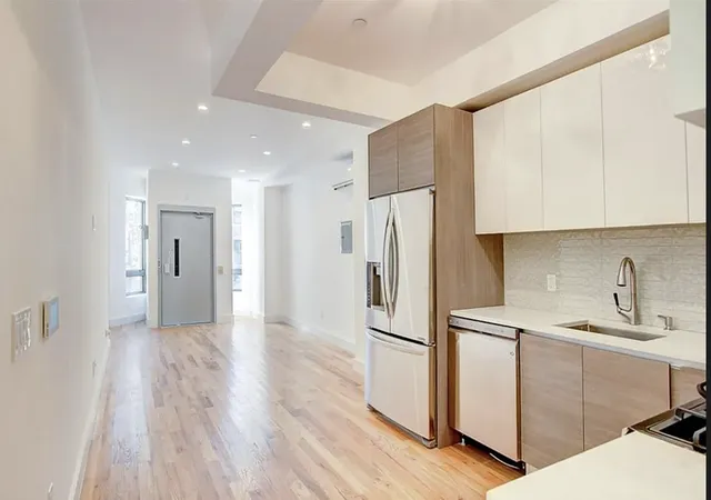 1st image of 1405 Hancock St #1G, Brooklyn, NY 11237 | MLS# RLS20099694