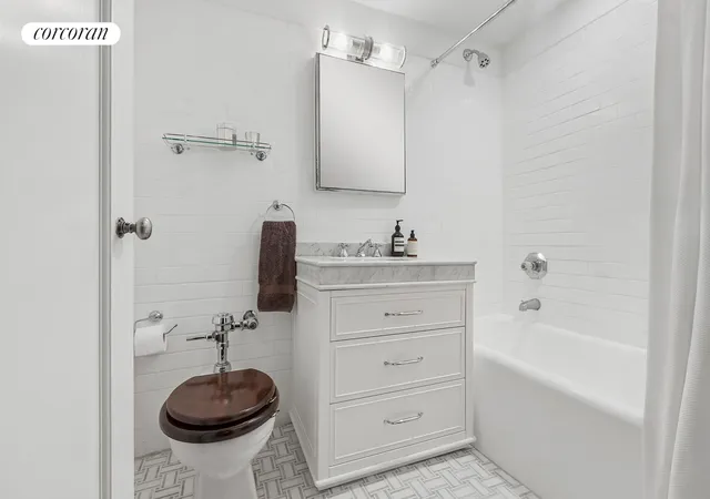 Photo 3 of Sale Pending at 470 W 24th Street #17D, New York, NY 10011 | MLS# RLS20099745 | Listing updated on 2026-07-23