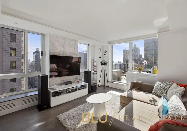 1st image of 1 Irving Pl #V-15B, New York City, NY 10003 | MLS# RLS20099754