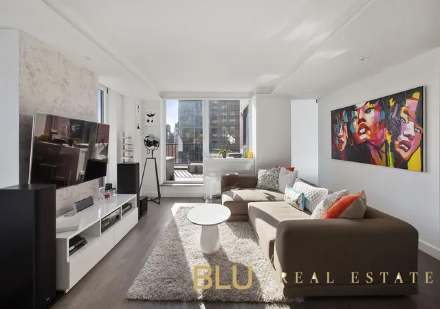 2nd image of 1 Irving Pl #V-15B, New York City, NY 10003 | MLS# RLS20099754