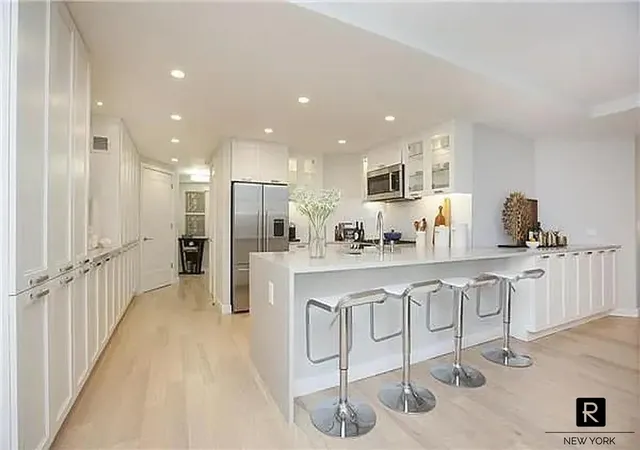 Photo 3 of Condo for sale at 330 E 38th Street #9-AQ, New York, NY 10016 | MLS# RLS20099763 | Listing updated on 2026-08-03