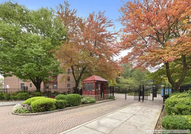 3rd image of 150 29 72nd Rd #C, Flushing, NY 11367 | MLS# RLS20099836