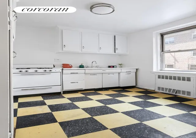 Photo 4 of House for sale at 58 Dahill Rd #1E, Brooklyn, NY 11218 | MLS# RLS20099883 | Listing updated on 2026-08-28