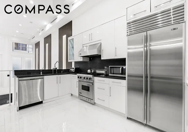 5th image of 53 Murray St #1, New York City, NY 10007 | MLS# RLS20099546