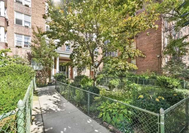 11th image of 86 11 34th Ave #5D, Jackson Heights, NY 11372 | MLS# RLS20099953