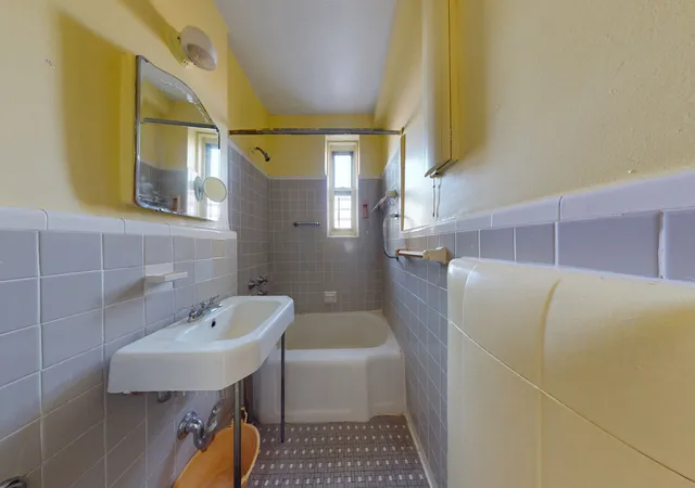 4th image of 86-11 34Th Ave, New York, NY 11372