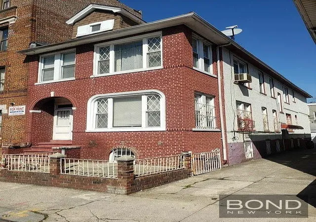 2nd image of 135 E 92nd St #2 Family, Brooklyn, NY 11212 | MLS# RLS20099968