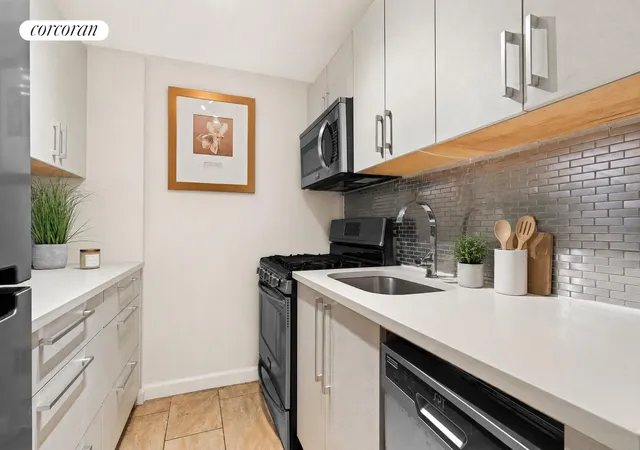 5th image of 310 Lexington Ave #3E, New York City, NY 10016 | MLS# RLS20099999