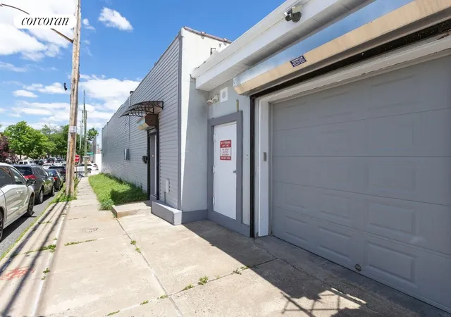 Homes for sale in New York City, NY | 182 Vermont Ave #COMMERCIAL, New York City, NY 10305 | MLS# RLS20100100