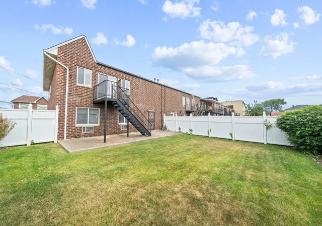 Photo 2 of Multi family home for sale at 195 Beach 60th St, New York City, NY 11692 | MLS# RLS20100102 | Listing updated on 2026-10-08