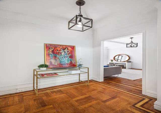 Listing Photo 4 - Condo for sale in building located at 201 W 89Th St, New York City, NY 10024 - Unit #4C