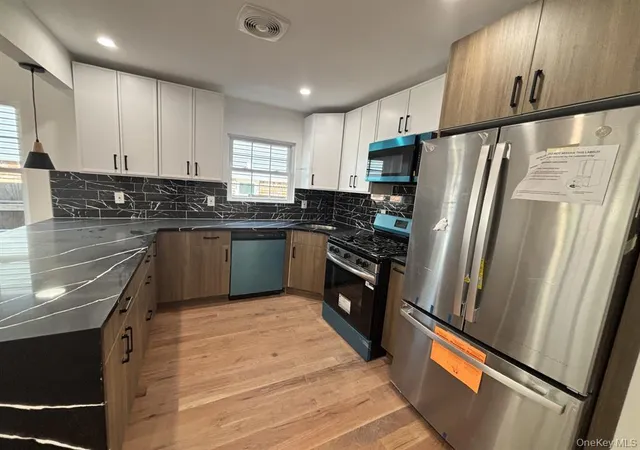 4th image of 122-21 Long St, New York City, NY 11434 | MLS# RLS20100146