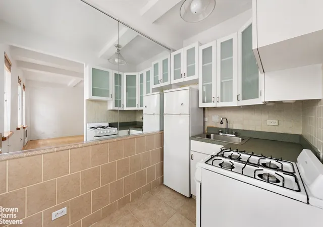 Photo 4 of House for sale at 116 W 72nd Street #2B, New York, NY 10023 | MLS# RLS20100165 | Listing updated on 2026-06-29