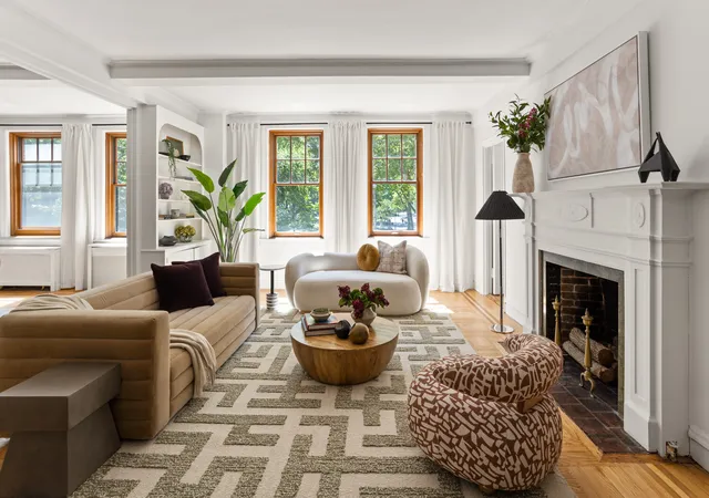 2nd image of 32 Washington Sq W #3E, New York, NY 10011 | MLS# RLS20100209