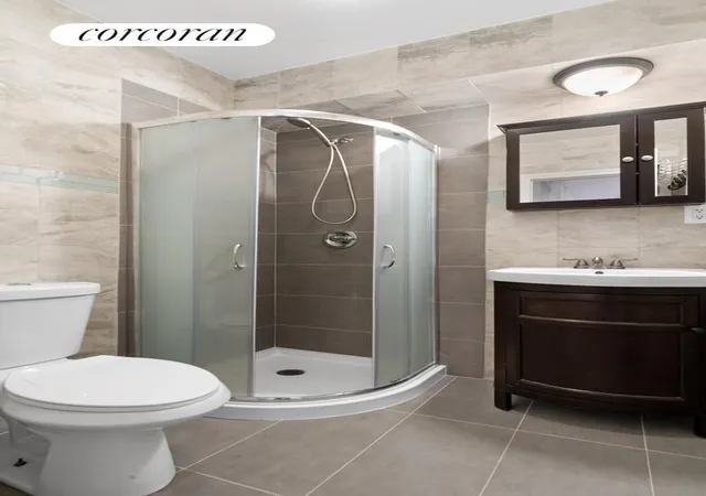 2nd image of 196 Scholes St, New York City, NY 11211