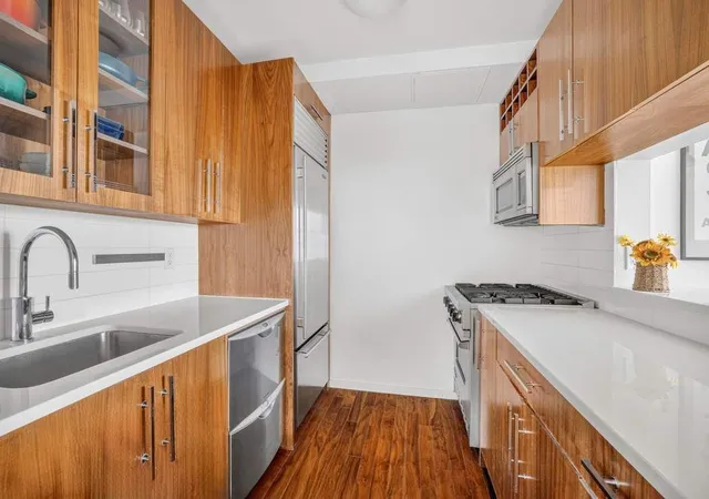 4th image of 88 Greenwich St #2008, New York City, NY 10006 | MLS# RLS20100428