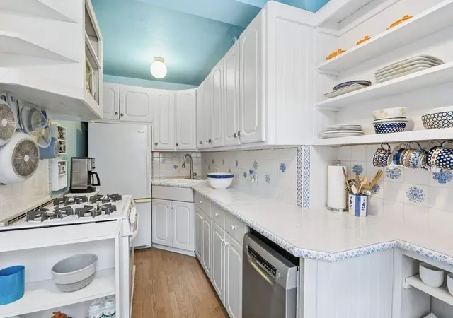 5th image of 333 E 53Rd St #5H, New York City, NY 10022 | MLS# RLS20100479