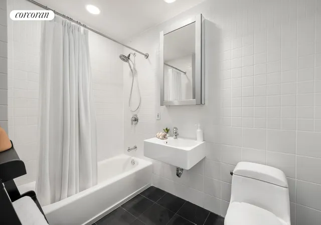 Photo 4 of House for sale at 80 Chambers St #10B, New York, NY 10007 | MLS# RLS20100530 | Listing updated on 2026-06-30