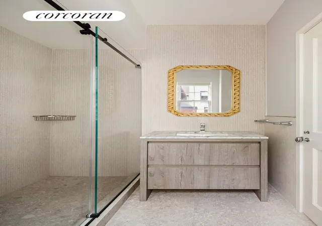 2nd image of 52 E 72Nd St, New York City, NY 10021
