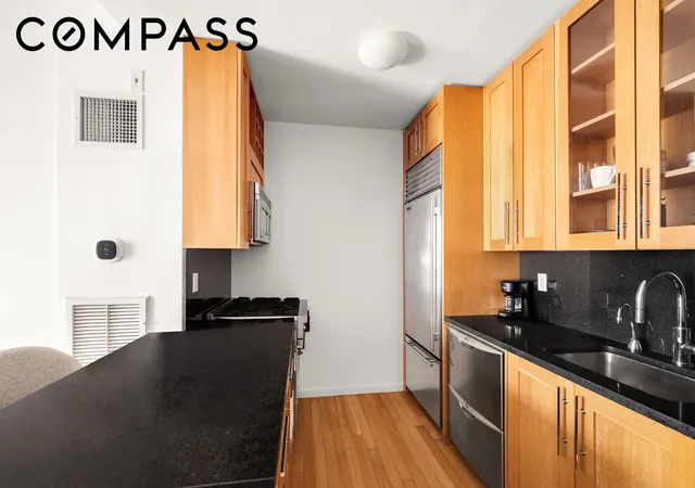 3rd image of 88 Greenwich St #2903, New York City, NY 10006 | MLS# RLS20099469