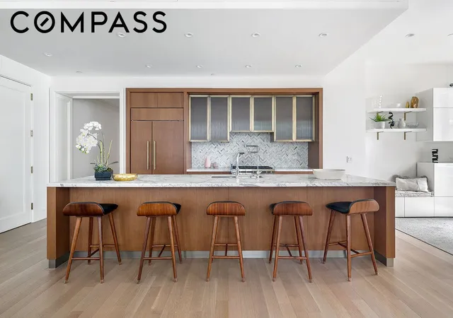Photo 3 of House for sale at 100 Barclay St #12K, New York City, NY 10007 | MLS# RLS20100674 | Listing updated on 2026-07-29