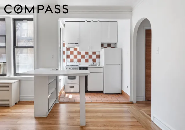 4th image of 319 W 18Th St #3D, New York, NY 10011 | MLS# RLS20100680