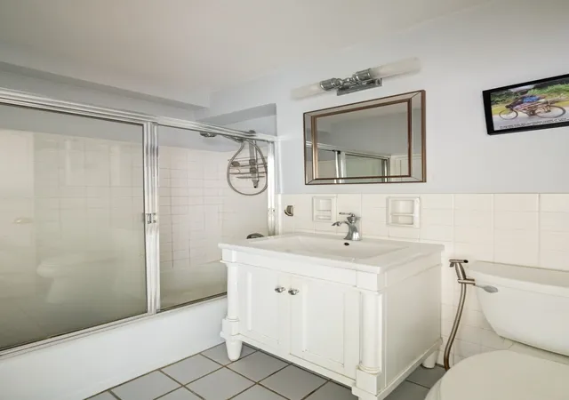 5th image of 5800 Arlington Ave #3F, Bronx, NY 10471 | MLS# RLS20100728